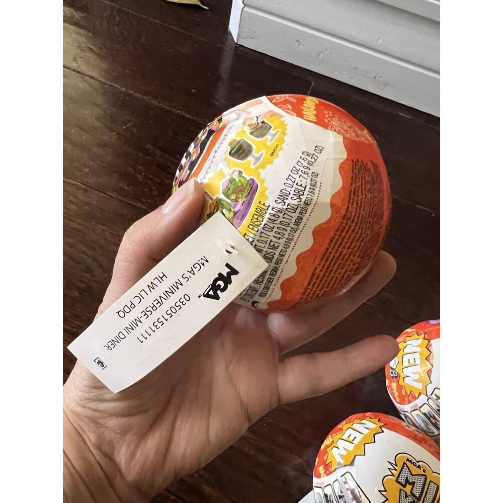 MGA'S Mini Verse Make It Mini Food: Beetlejuice Halloween Series 2- Lot of 3 - Picture 3 of 6